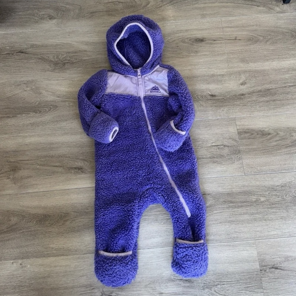 SNOZU INFANT 9-12mth Lilac Zip front Hooded Bunting Hand & Foot Fold Down Covers